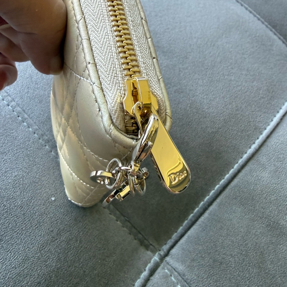 NWT, Small Lady Dior Voyageur Coin Purse in iridescent gold - Picture 5 of 8